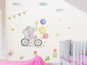 Elephant with Balloons Decal 01