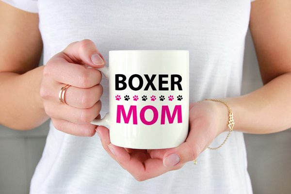 BOXER MOM